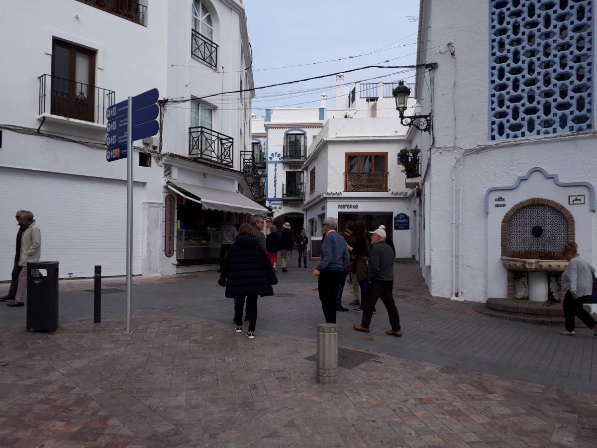 Calle Antonio Millon نيرخا المظهر الخارجي الصورة