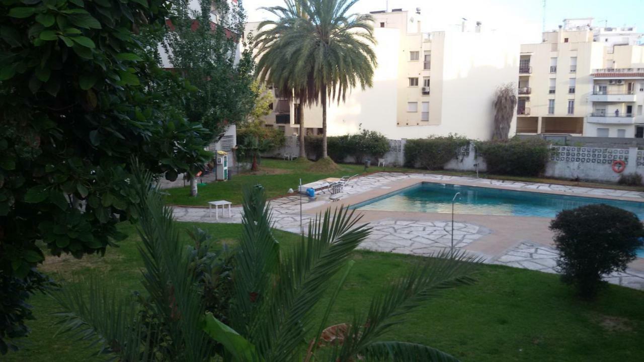 Calle Antonio Millon نيرخا المظهر الخارجي الصورة