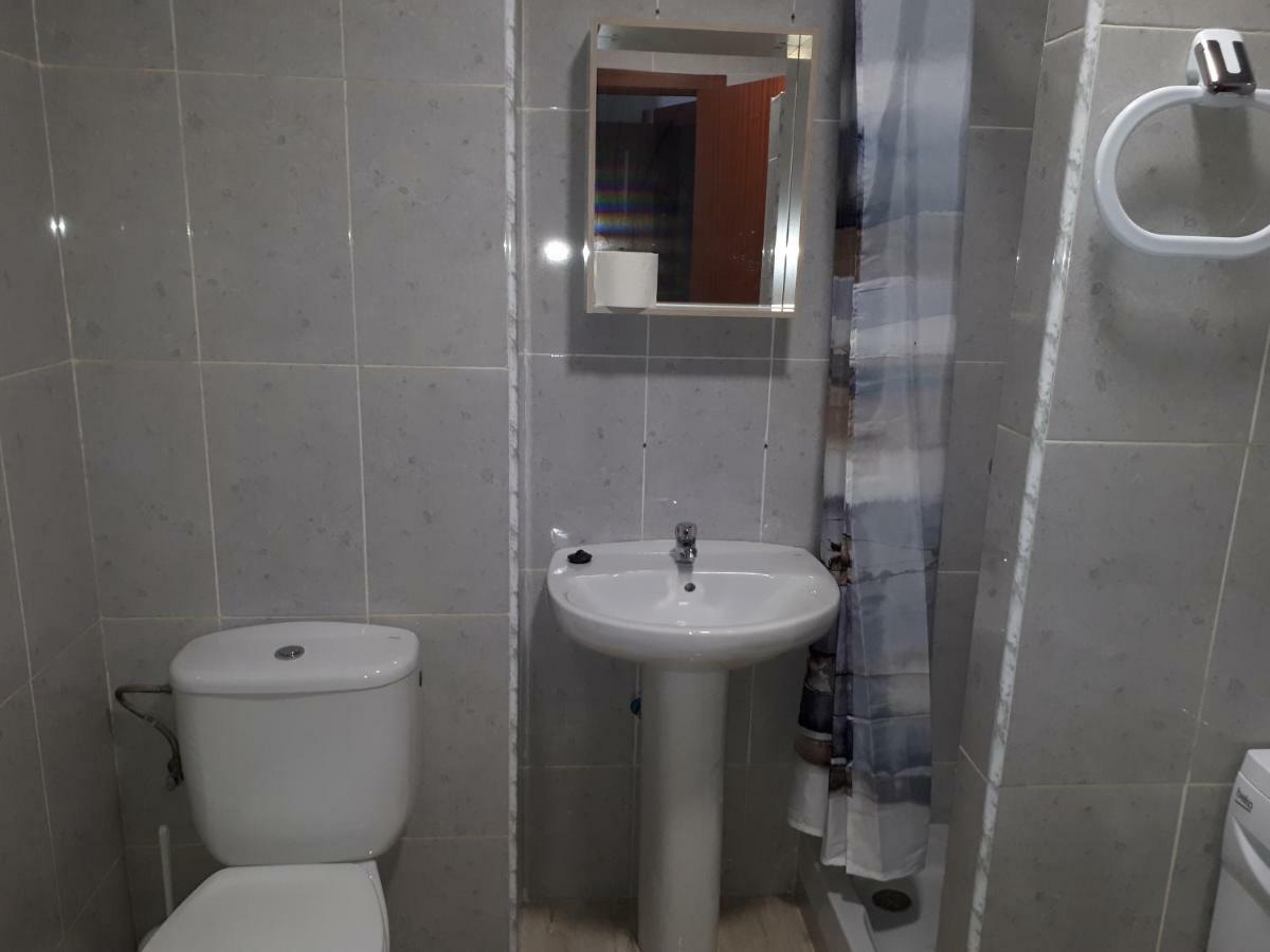 Calle Antonio Millon نيرخا المظهر الخارجي الصورة